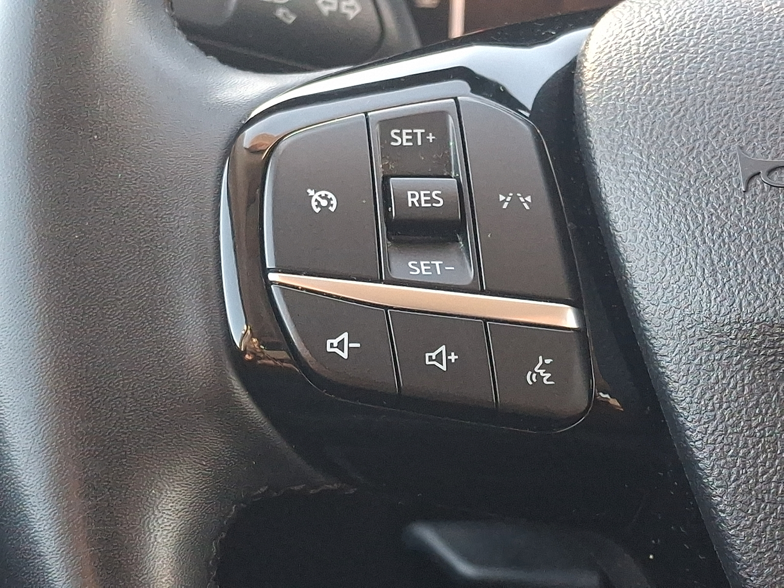 Used 2024 Ford Escape SUV
