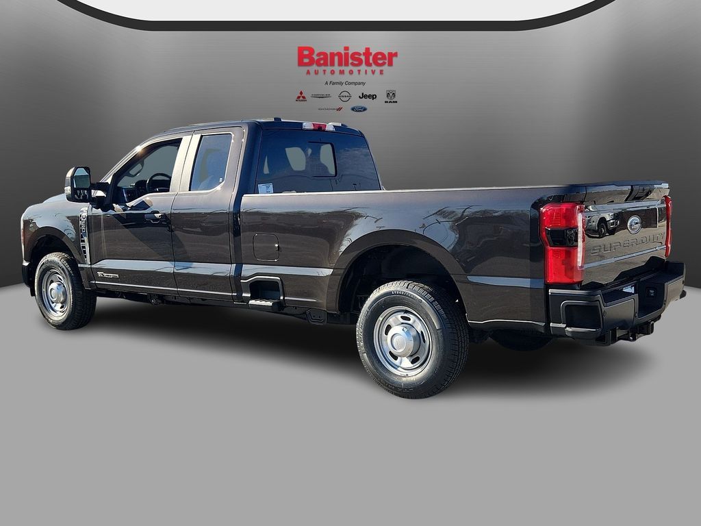 New 2024 Ford F-350 Super Duty Truck
