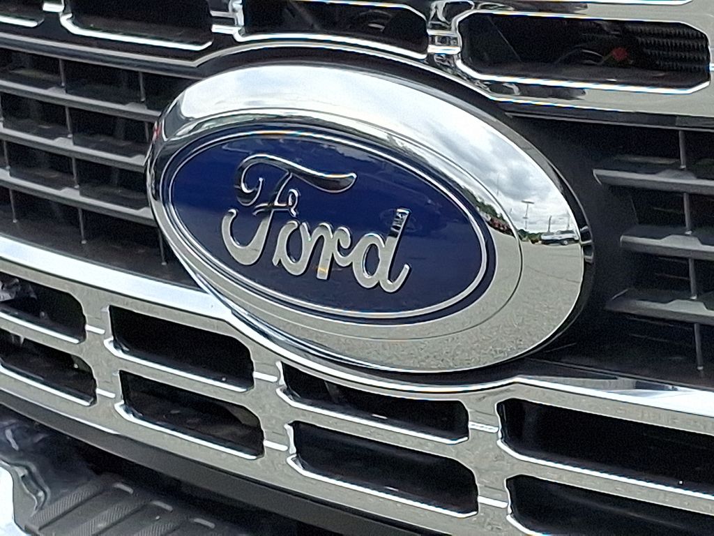 New 2025 Ford F-350 Super Duty Truck