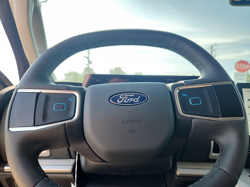 New 2026 Ford Expedition SUV