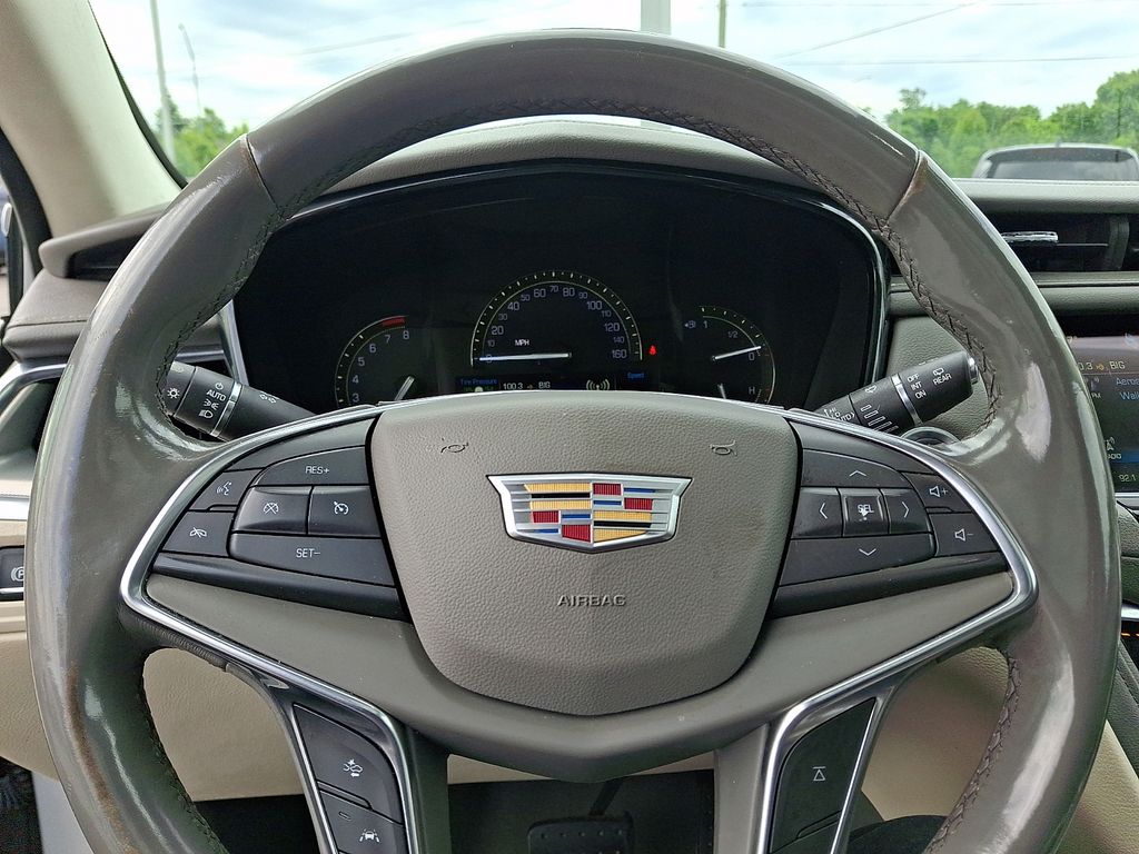 Used 2018 Cadillac XT5 SUV