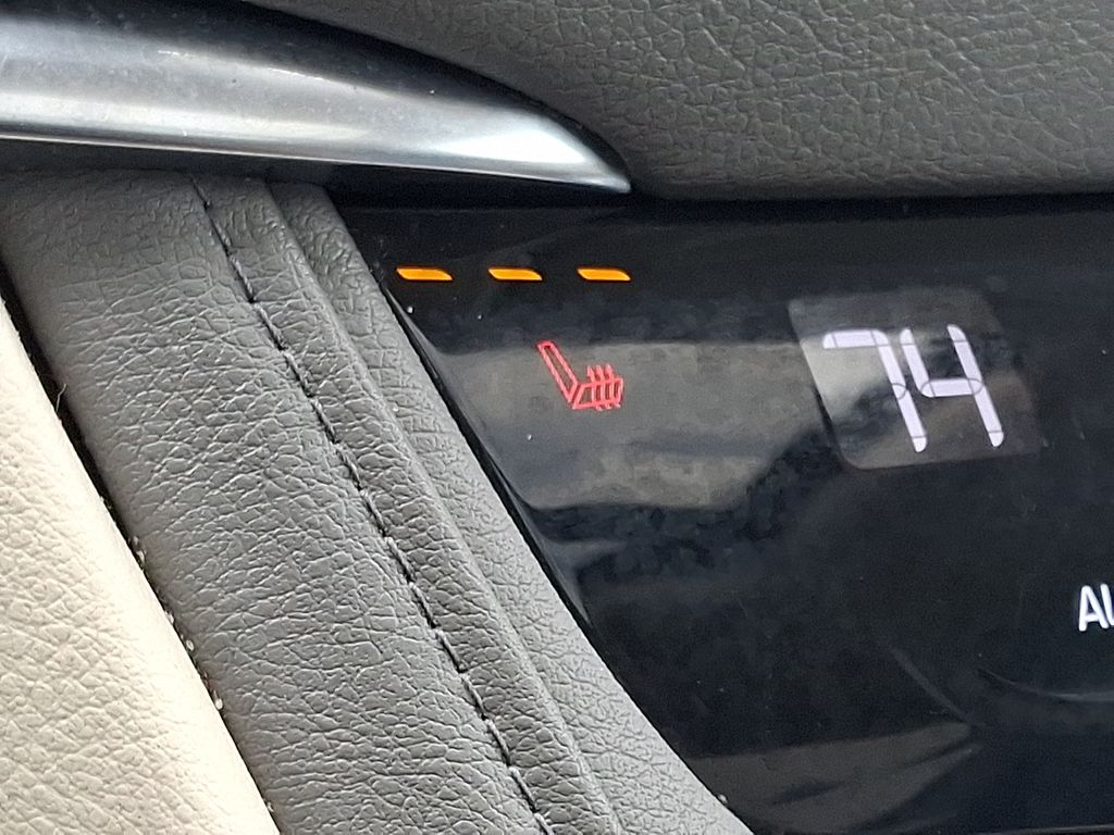 Used 2018 Cadillac XT5 SUV