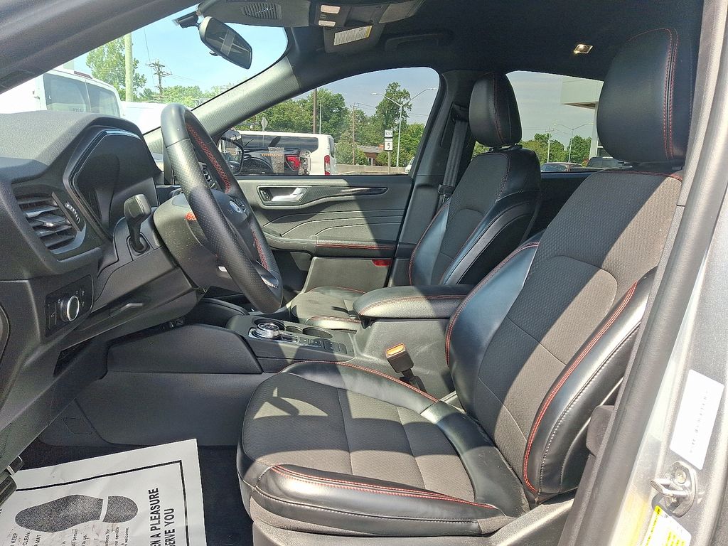 Used 2024 Ford Escape SUV