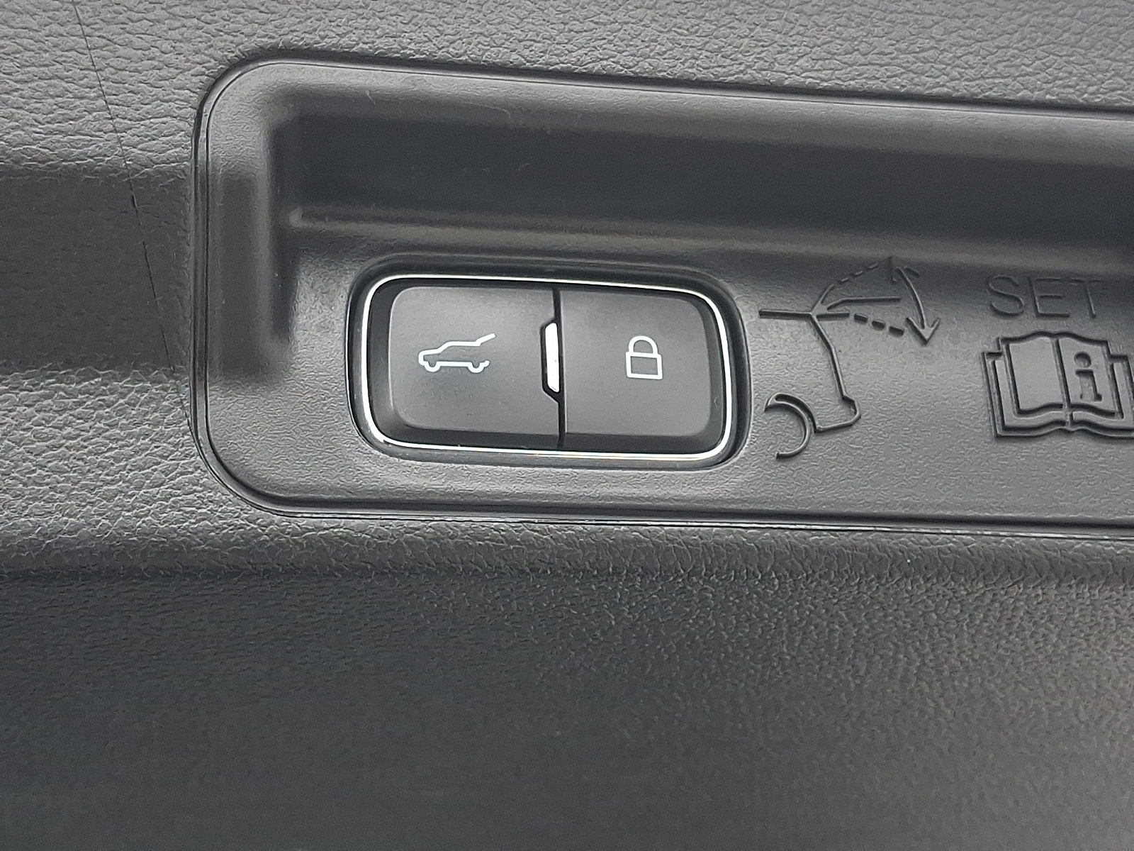 Used 2021 Ford Explorer SUV