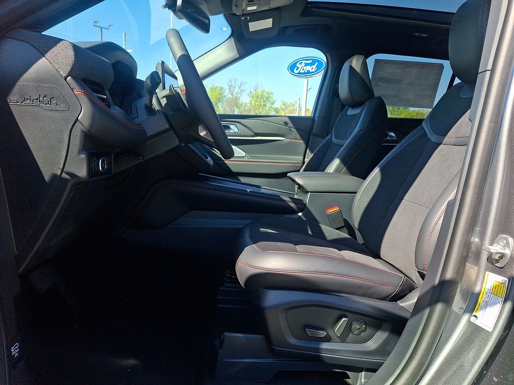 New 2026 Ford Explorer SUV