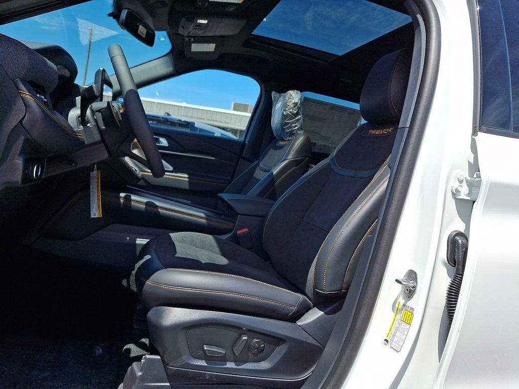 New 2026 Ford Explorer SUV