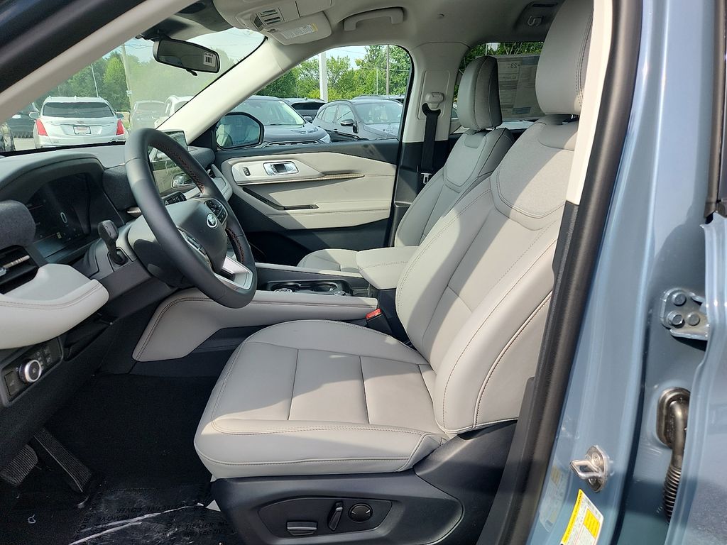 New 2026 Ford Explorer SUV