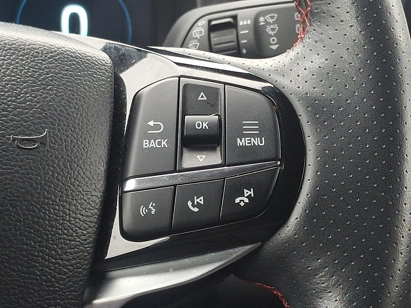 Used 2025 Ford Explorer SUV