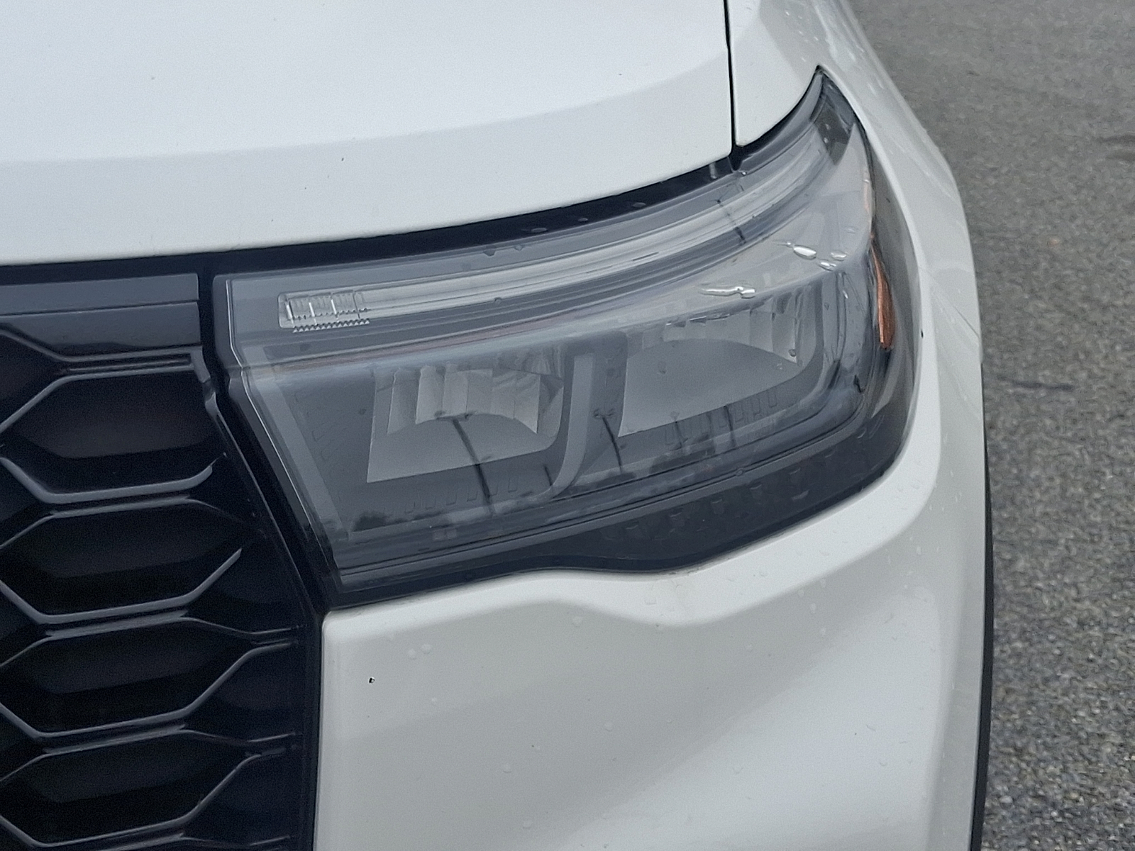 Used 2025 Ford Explorer SUV