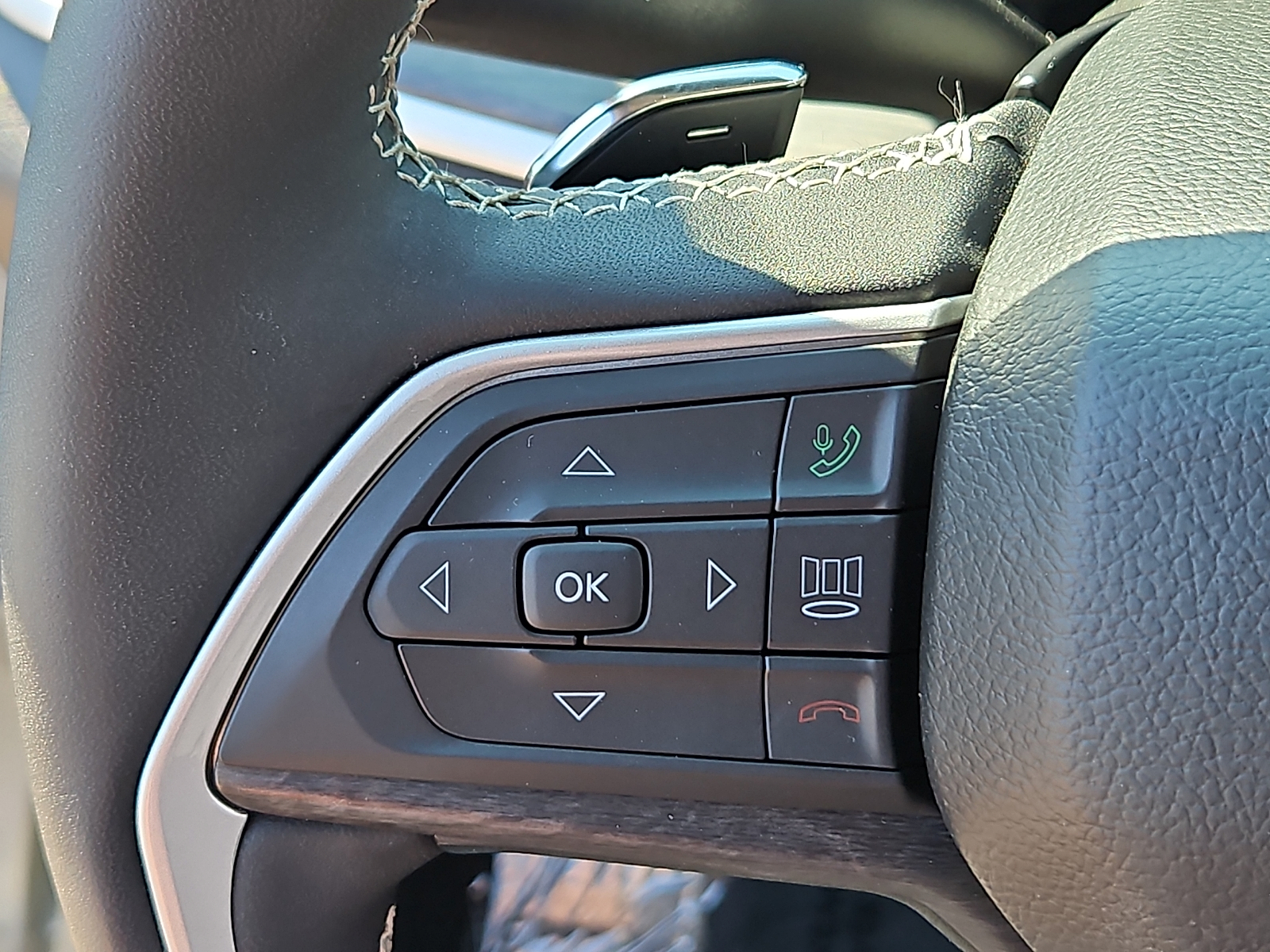 Used 2023 Jeep Grand Cherokee L SUV