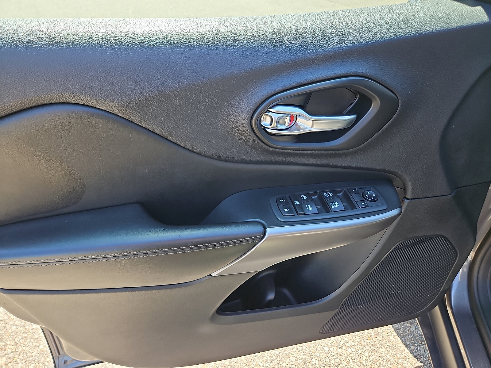 Used 2022 Jeep Cherokee SUV