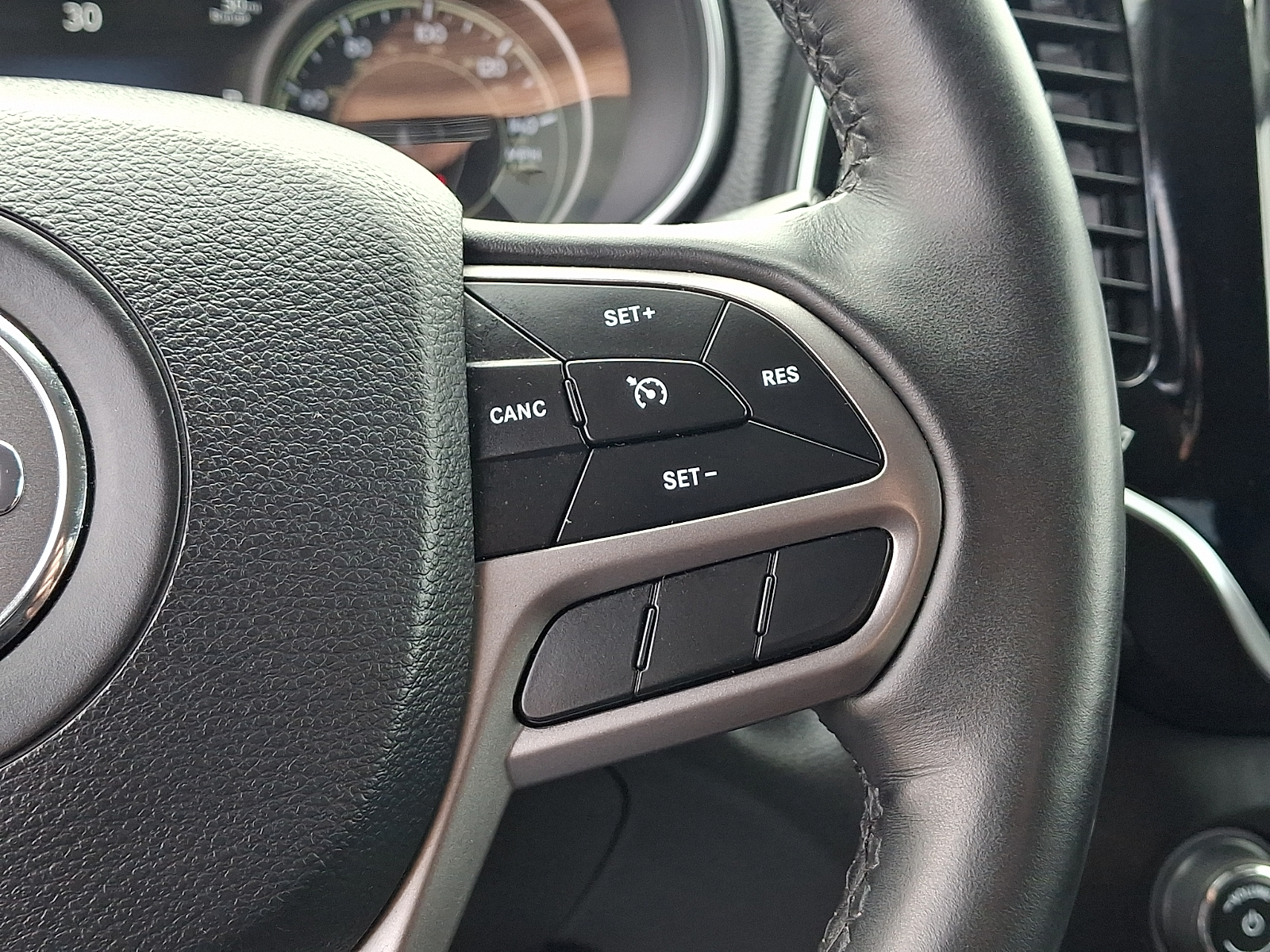 Used 2019 Jeep Cherokee SUV