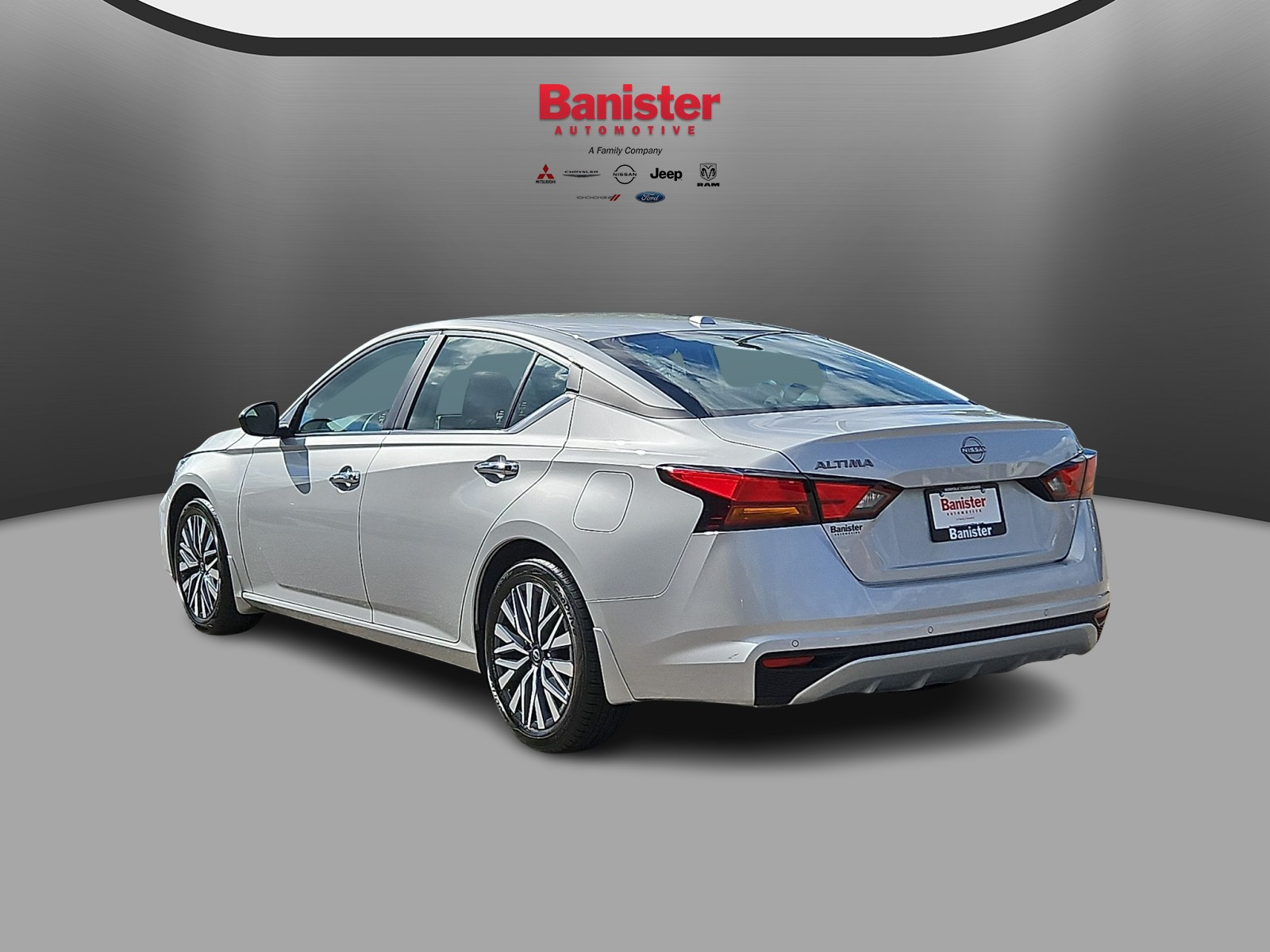 Used 2025 Nissan Altima Sedan