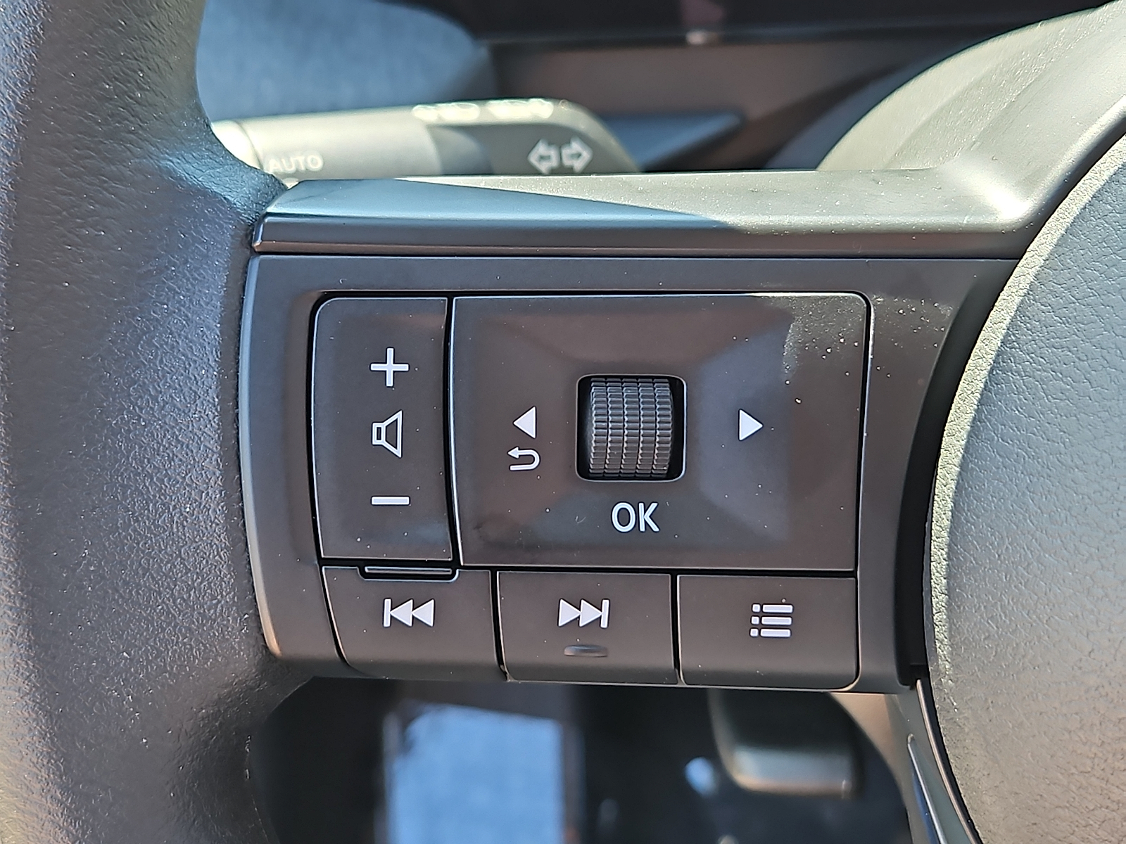 Used 2026 Nissan Kicks SUV