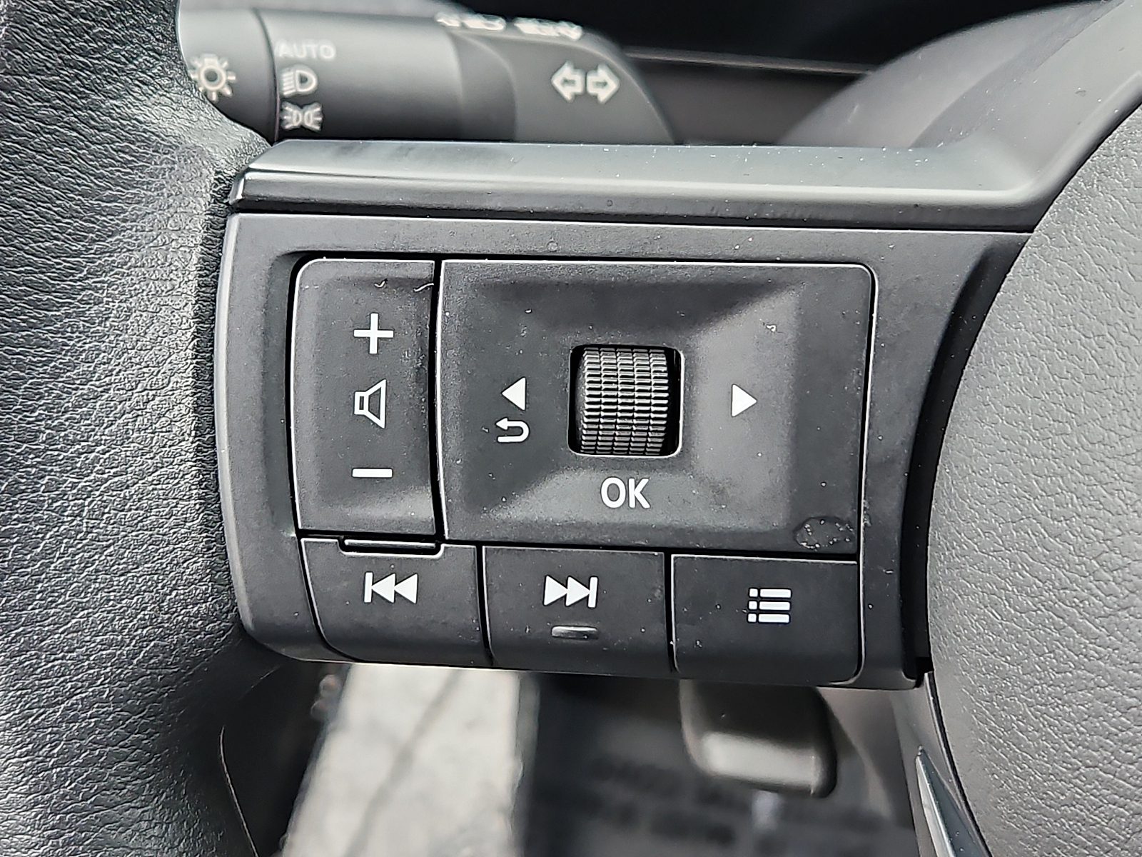 Used 2026 Nissan Kicks SUV