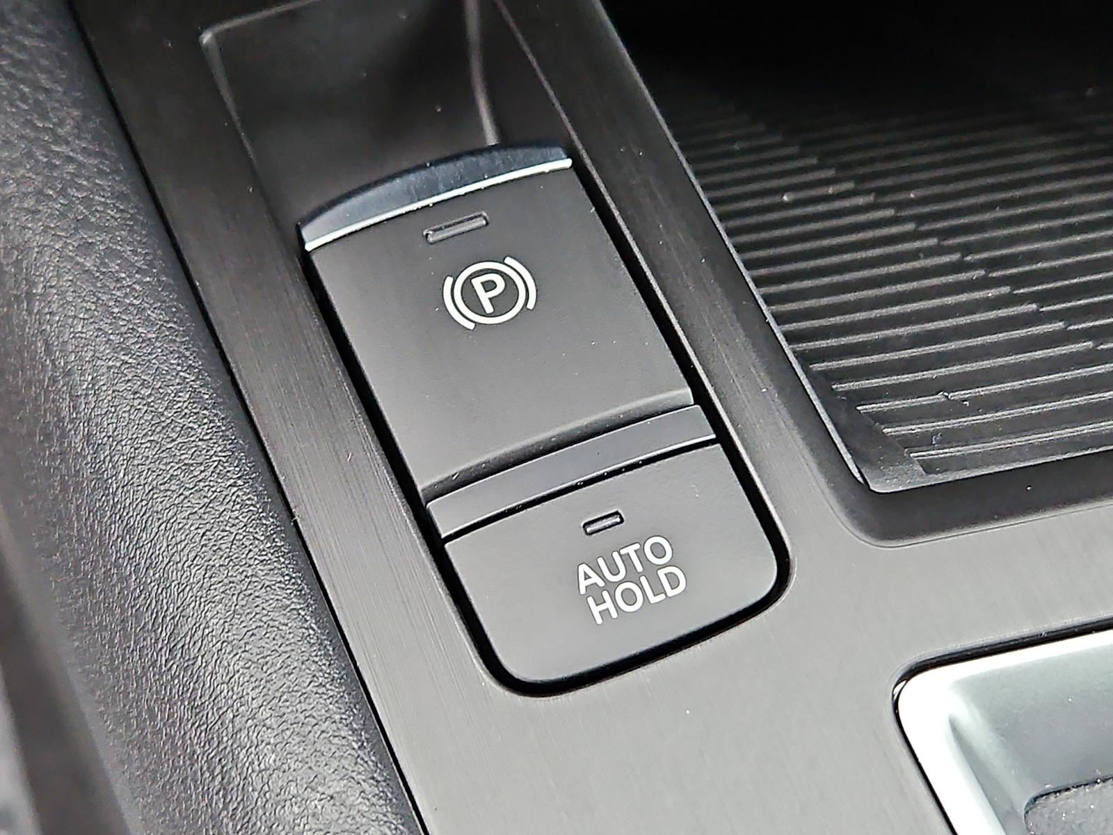 Used 2026 Nissan Kicks SUV
