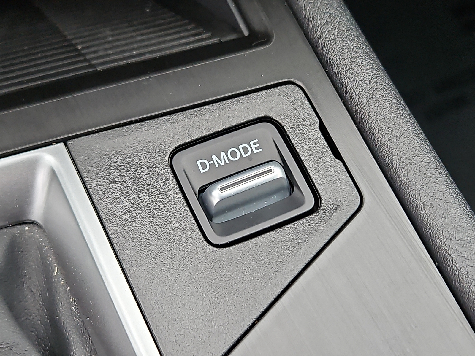 Used 2026 Nissan Kicks SUV