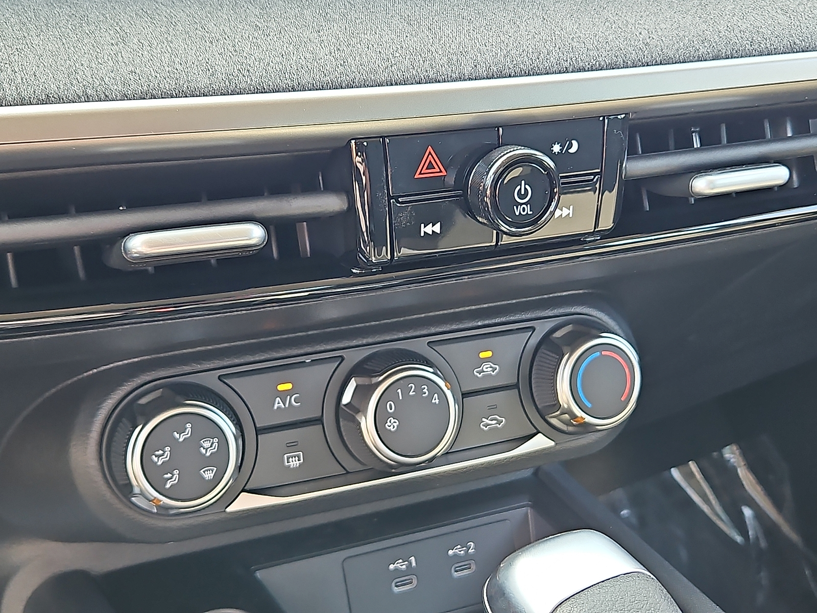 Used 2026 Nissan Kicks SUV