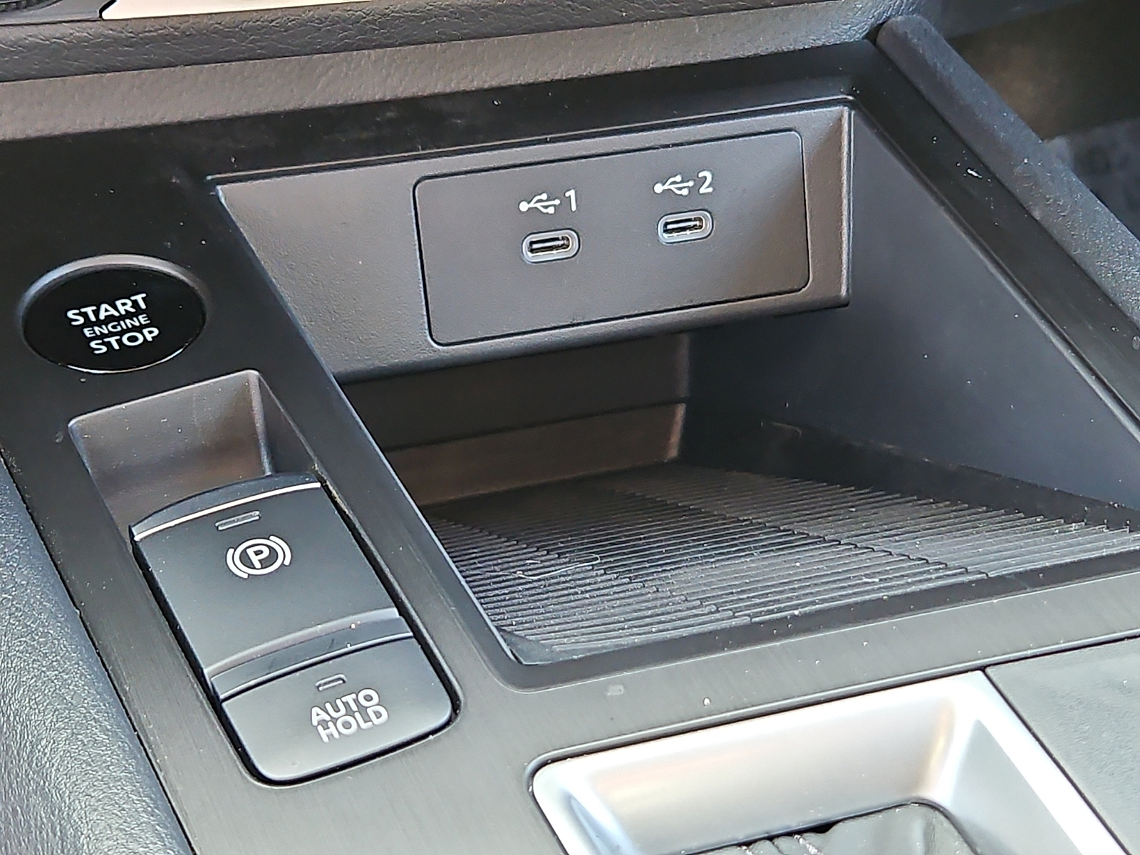 Used 2026 Nissan Kicks SUV