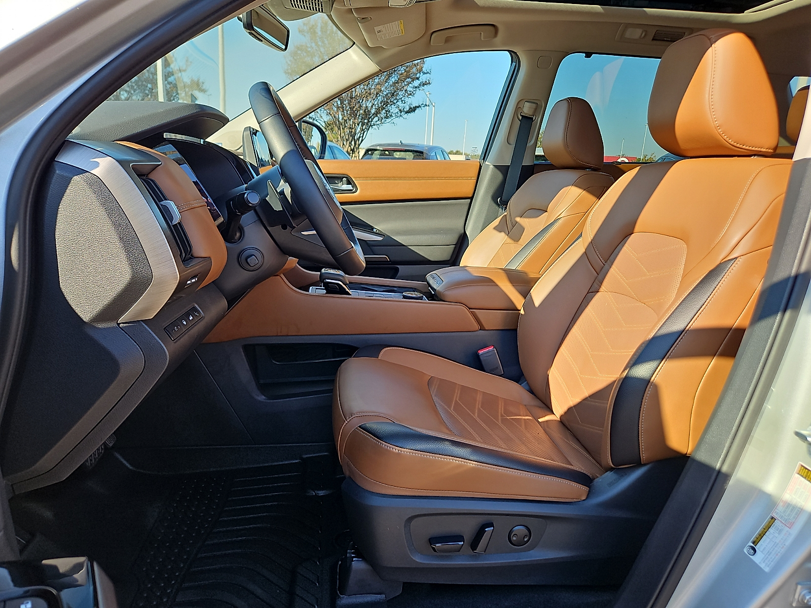 Used 2025 Nissan Pathfinder SUV