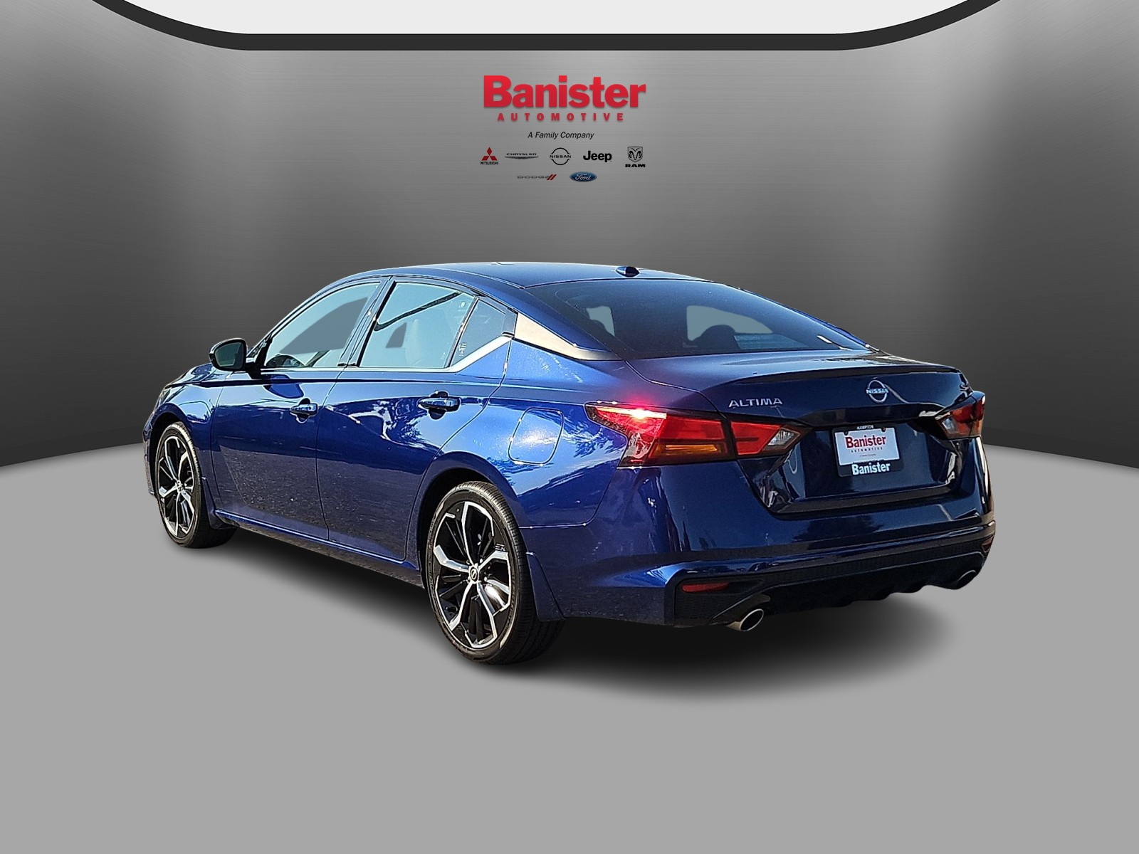 Used 2024 Nissan Altima Sedan