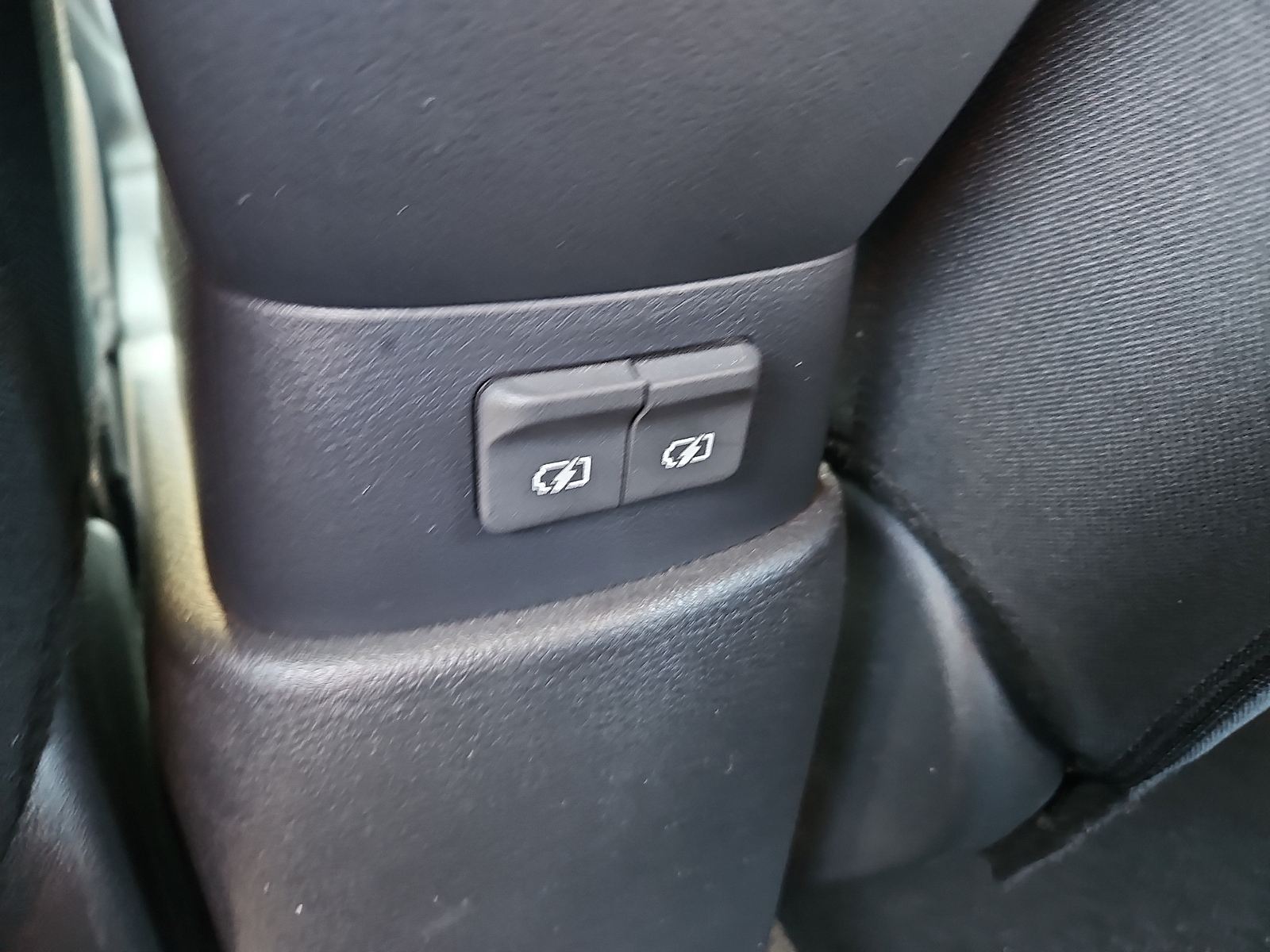 Used 2025 Nissan Versa Sedan