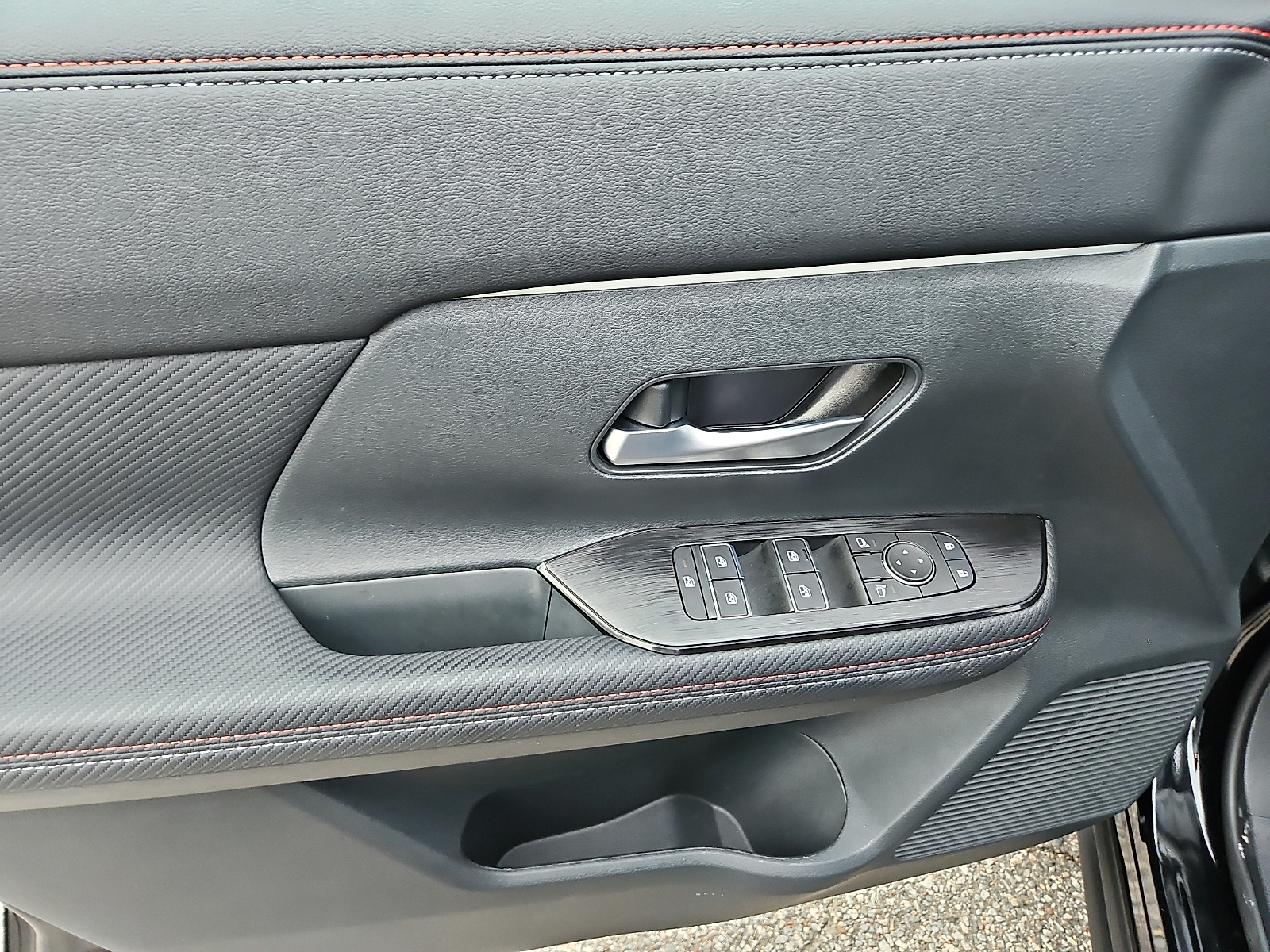 Used 2025 Nissan Kicks SUV