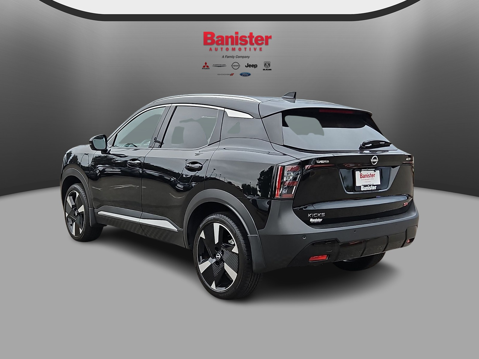 Used 2025 Nissan Kicks SUV