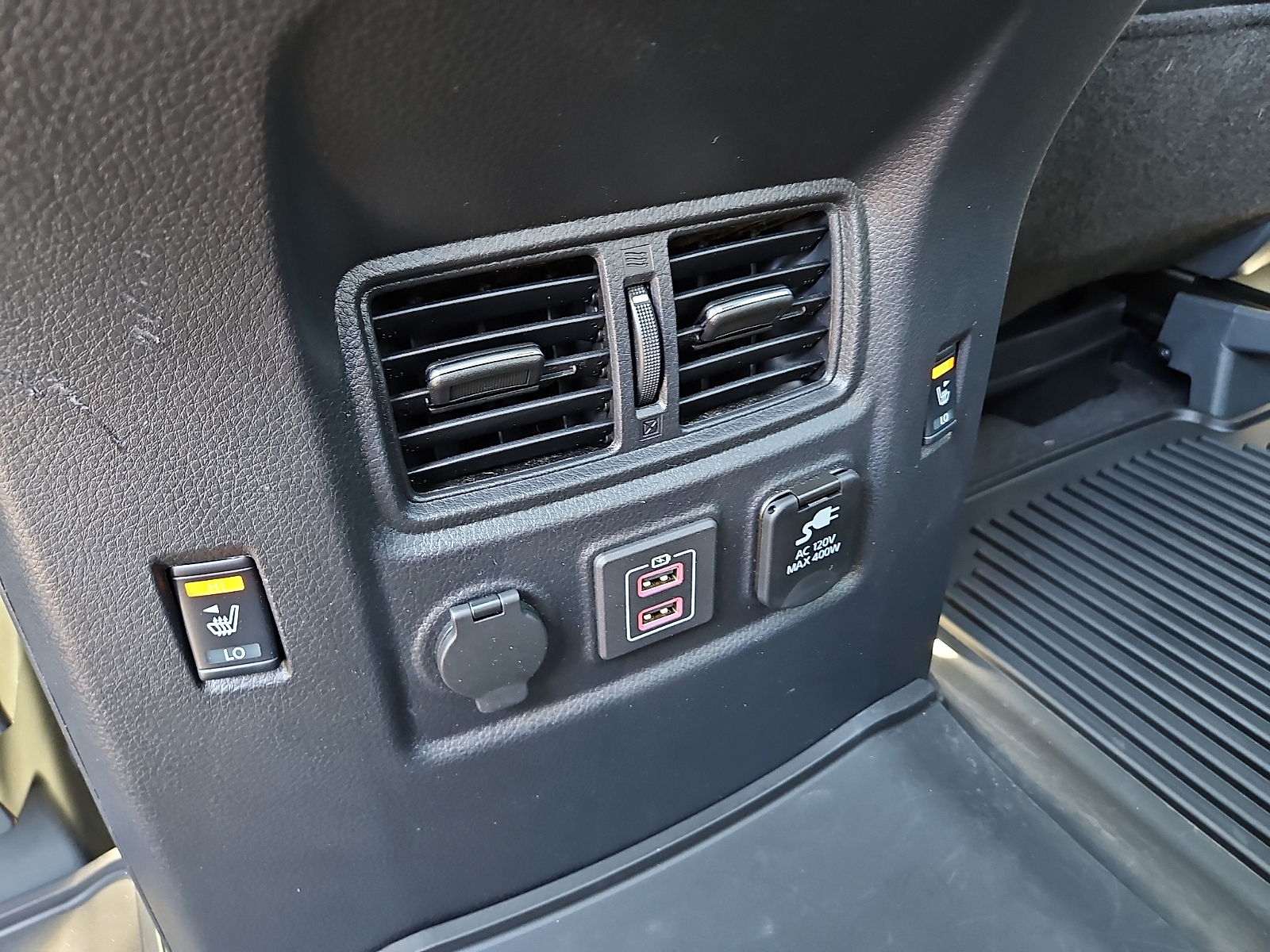 Used 2024 Nissan Titan Truck