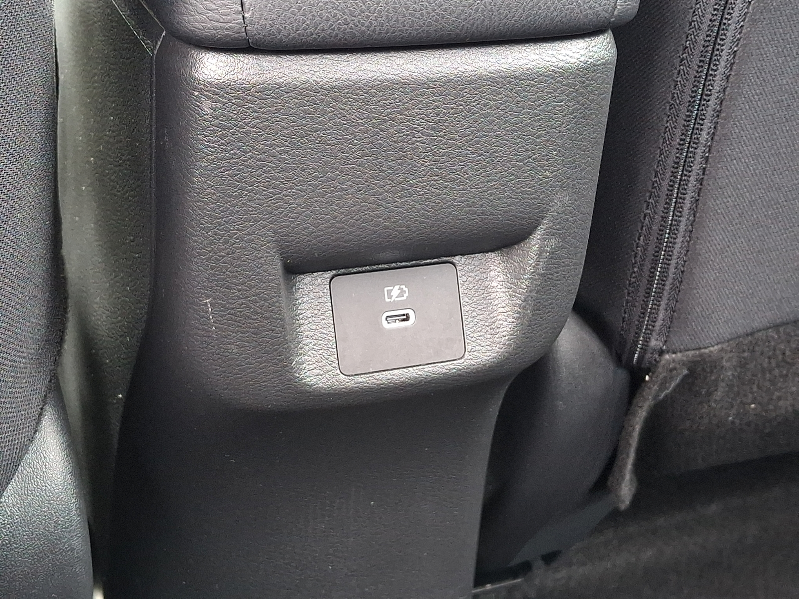 Used 2025 Nissan Versa Sedan