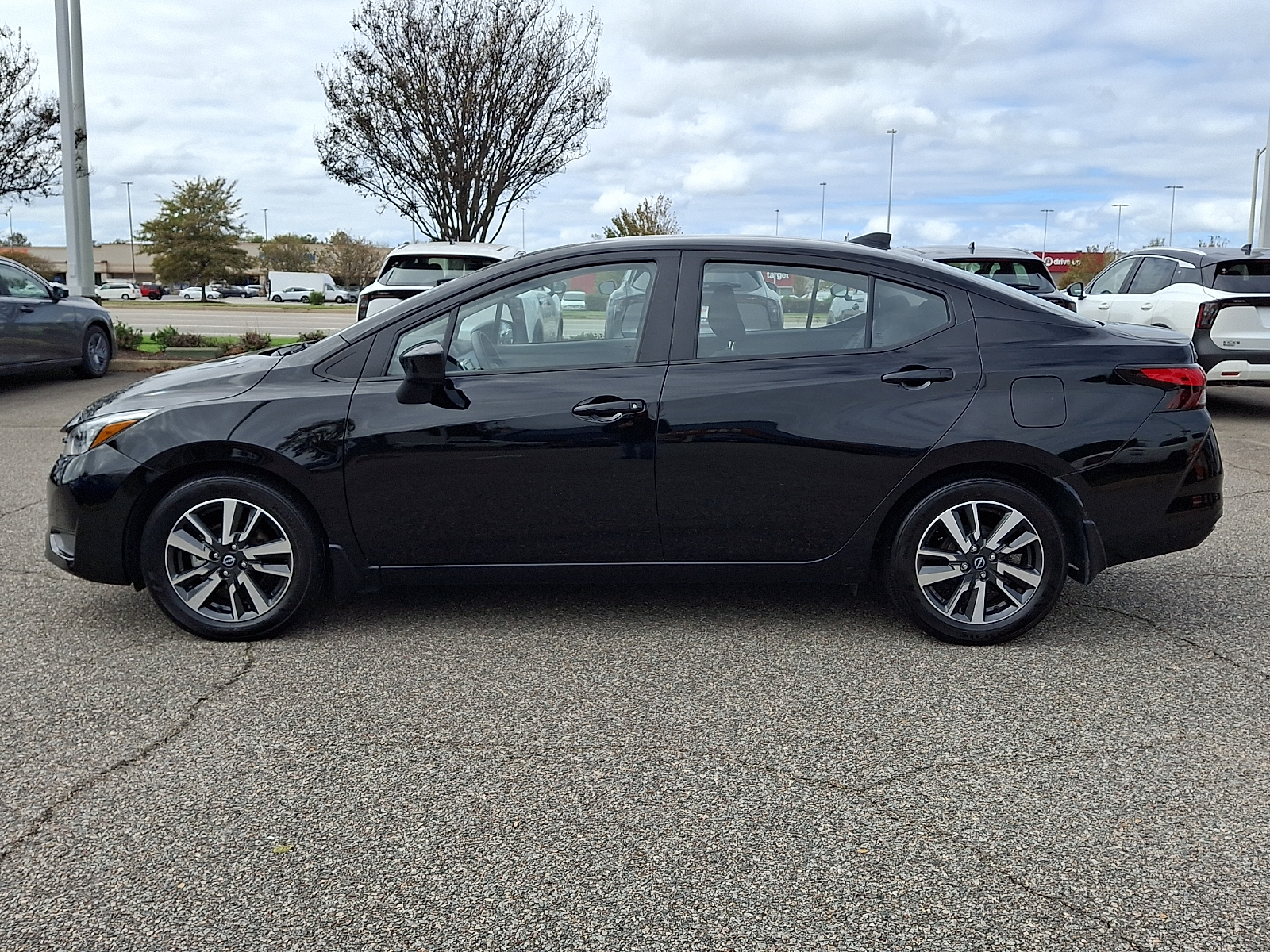 Used 2025 Nissan Versa Sedan