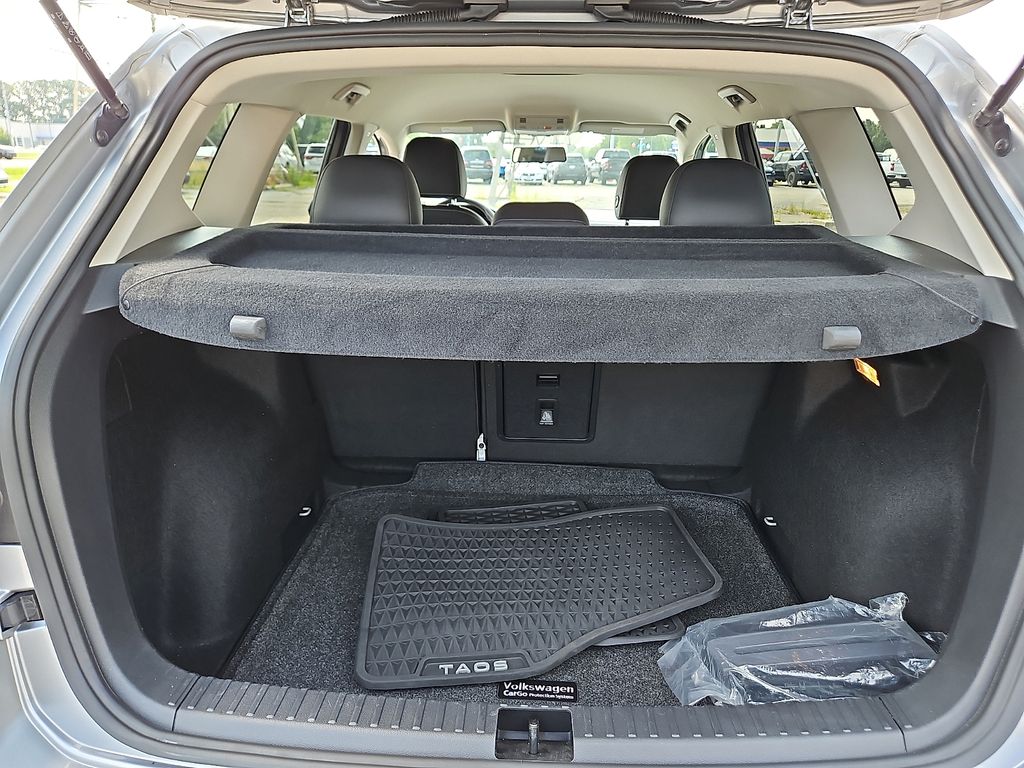 Used 2022 Volkswagen Taos SUV
