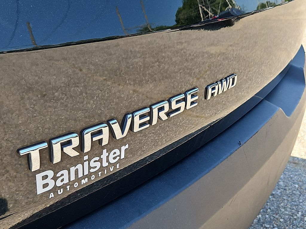 Used 2023 Chevrolet Traverse SUV