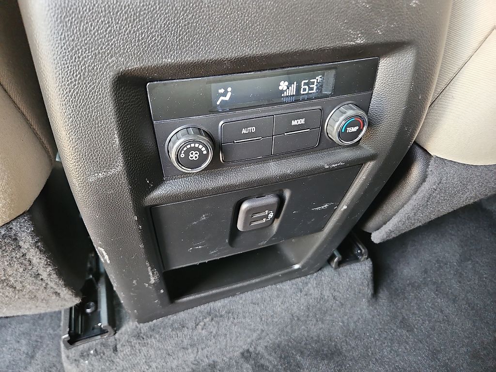 Used 2023 Chevrolet Traverse SUV