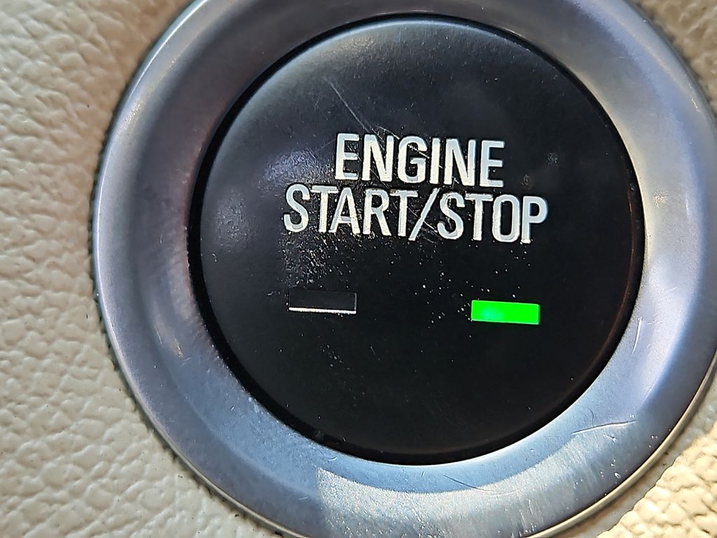 Used 2023 Chevrolet Traverse SUV