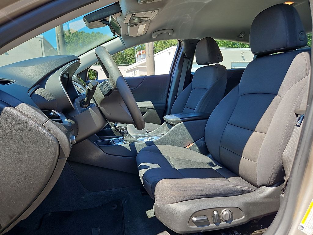 Used 2023 Chevrolet Malibu Sedan