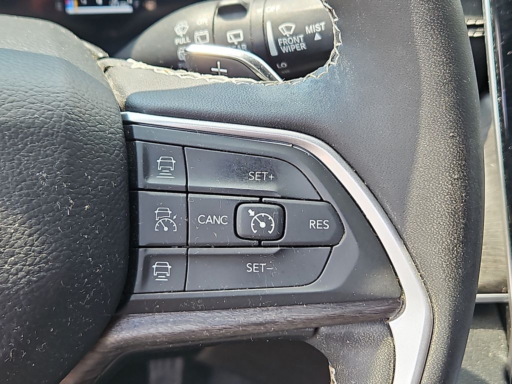 Used 2024 Jeep Grand Cherokee SUV