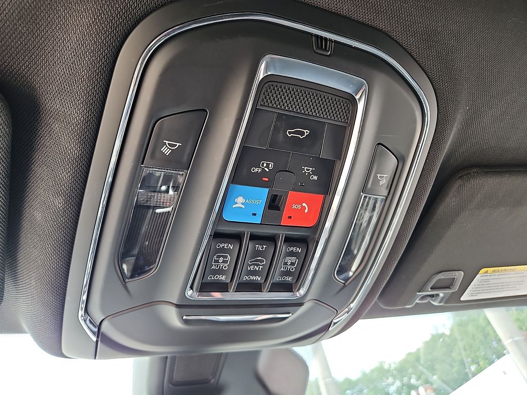 Used 2024 Jeep Grand Cherokee SUV