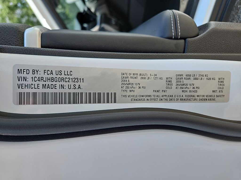 Used 2024 Jeep Grand Cherokee SUV