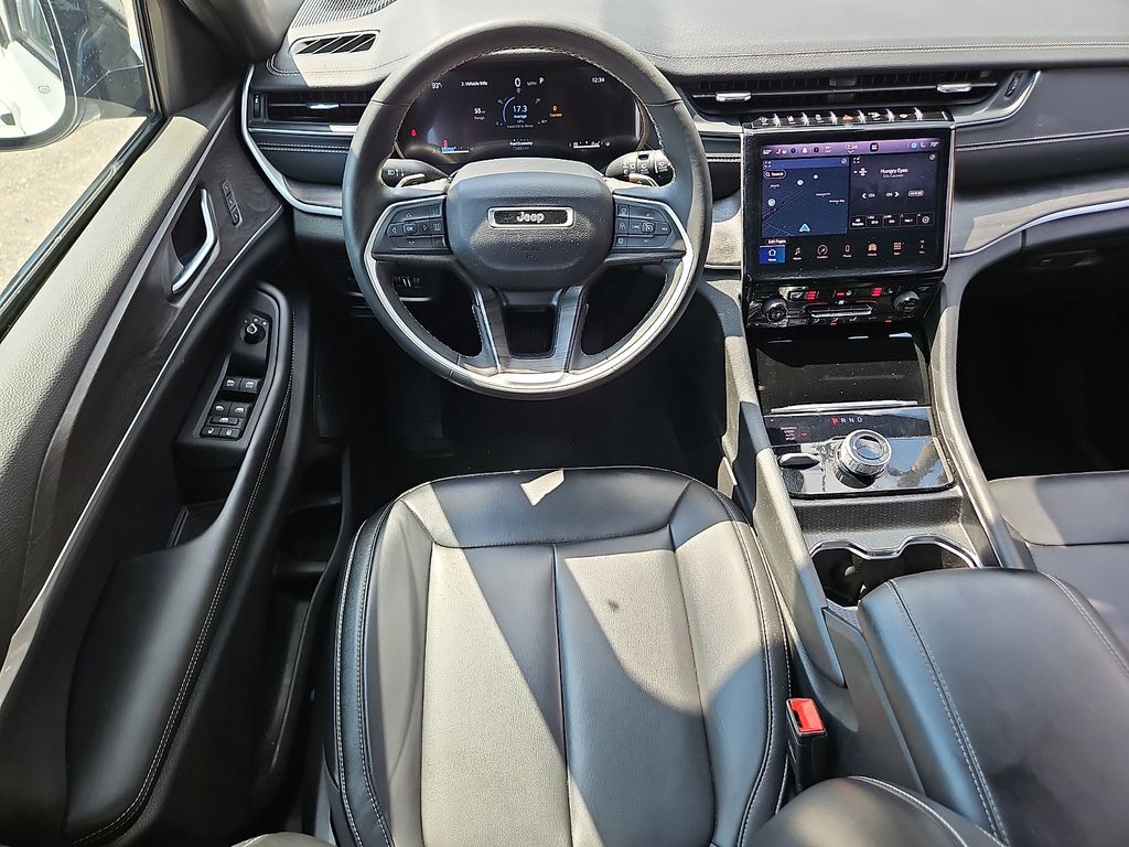 Used 2024 Jeep Grand Cherokee SUV