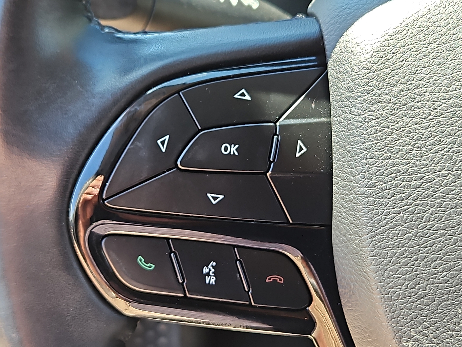 Used 2019 Jeep Cherokee SUV