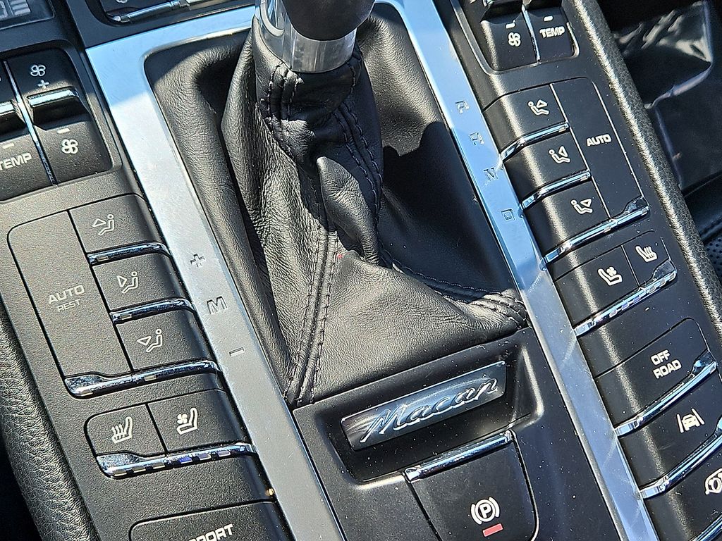 Used 2018 Porsche Macan SUV