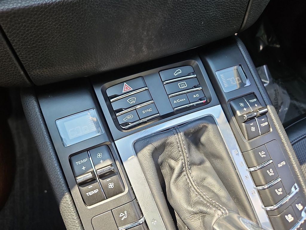 Used 2018 Porsche Macan SUV