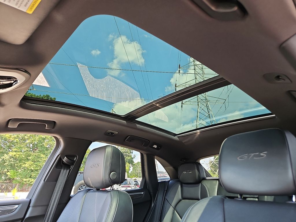 Used 2018 Porsche Macan SUV