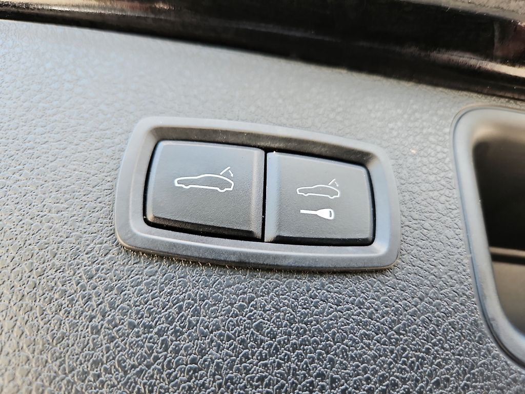 Used 2018 Porsche Macan SUV