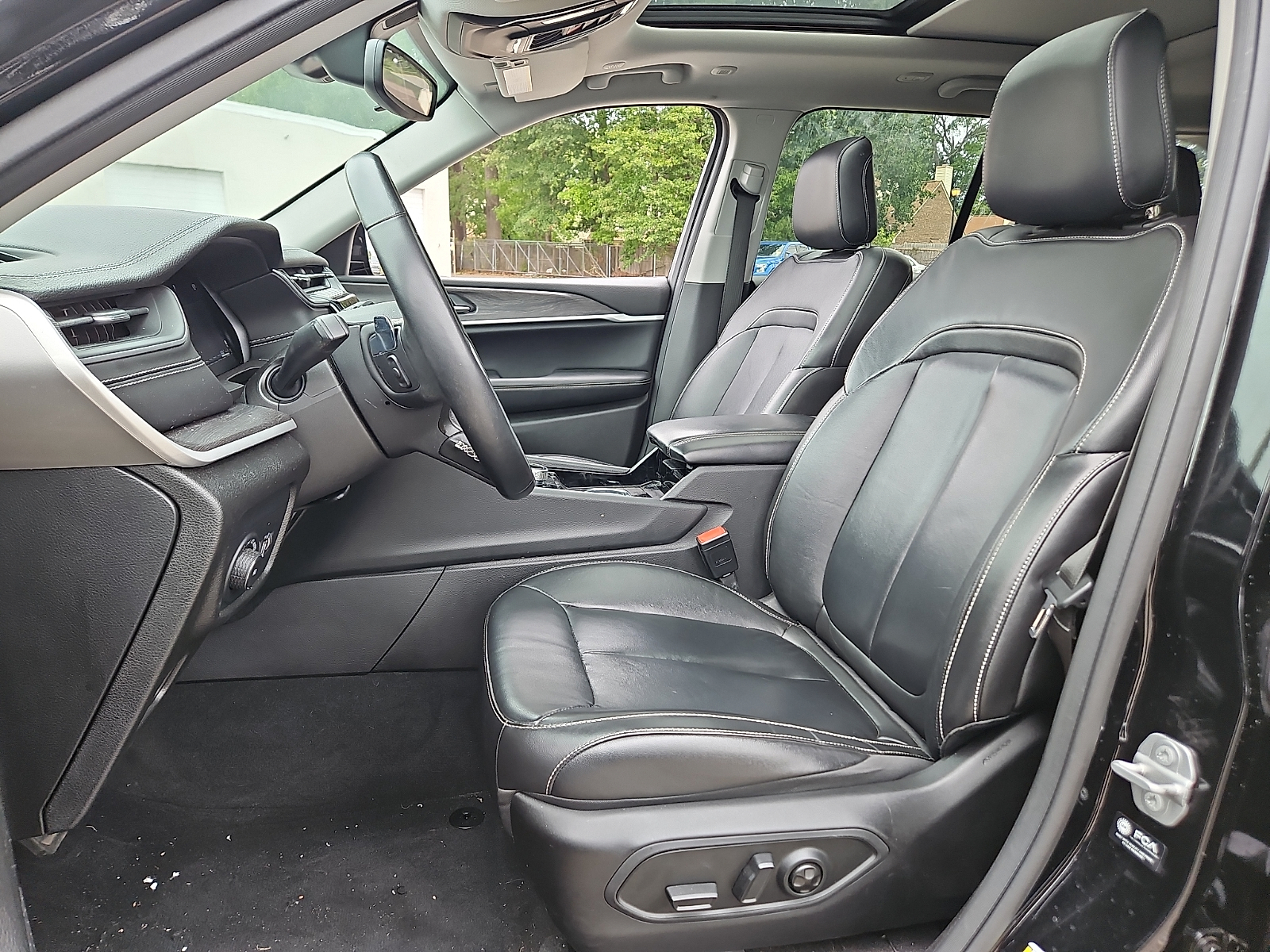 Used 2022 Jeep Grand Cherokee SUV