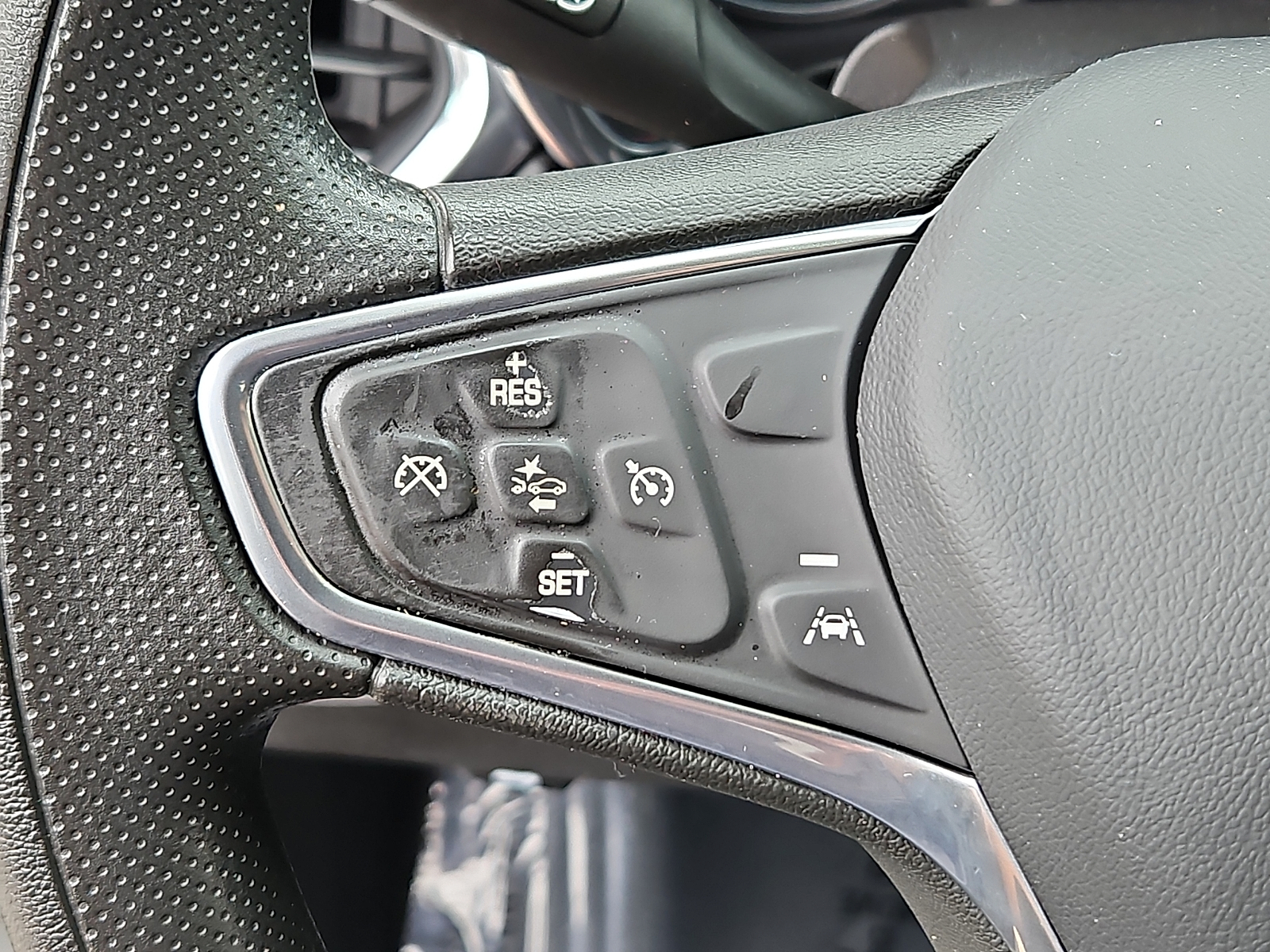 Used 2023 Chevrolet Equinox SUV