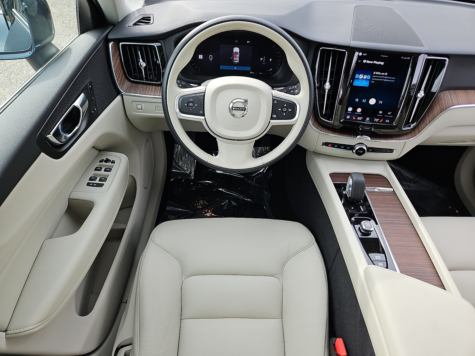 Used 2022 Volvo XC60 B5 SUV