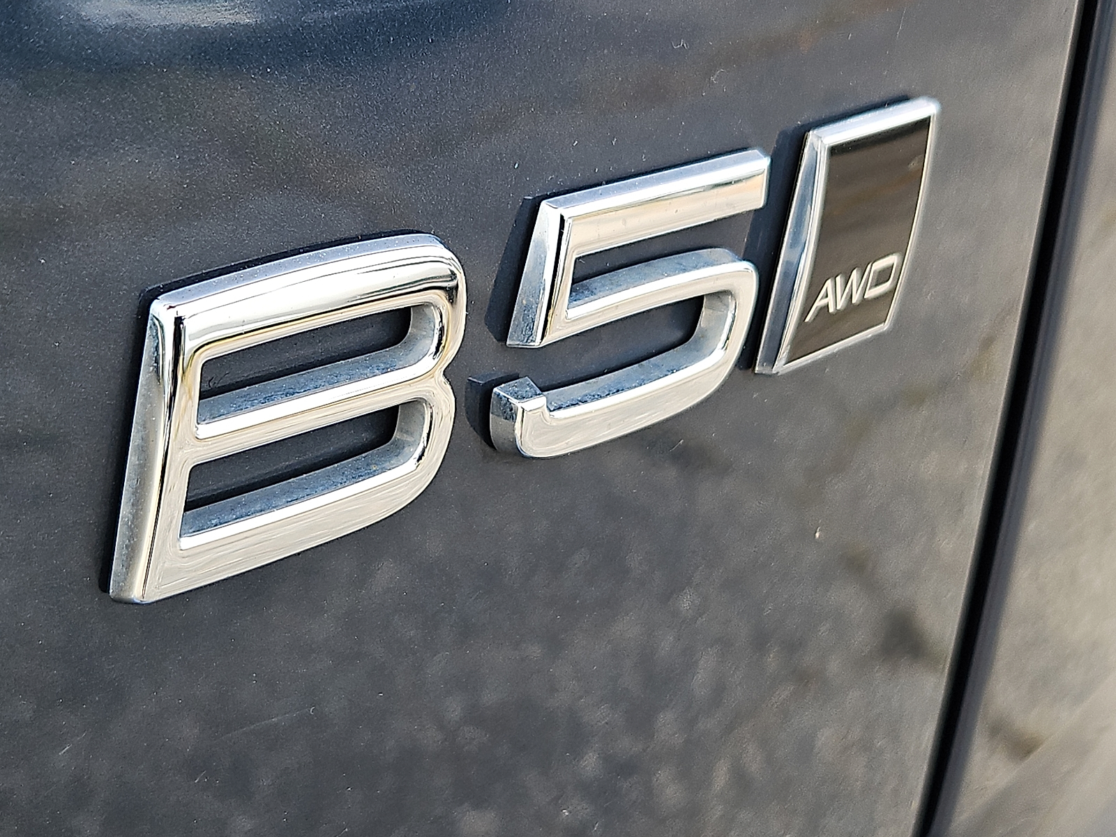 Used 2022 Volvo XC60 B5 SUV