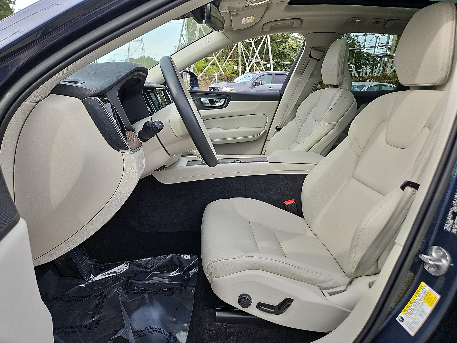 Used 2022 Volvo XC60 B5 SUV